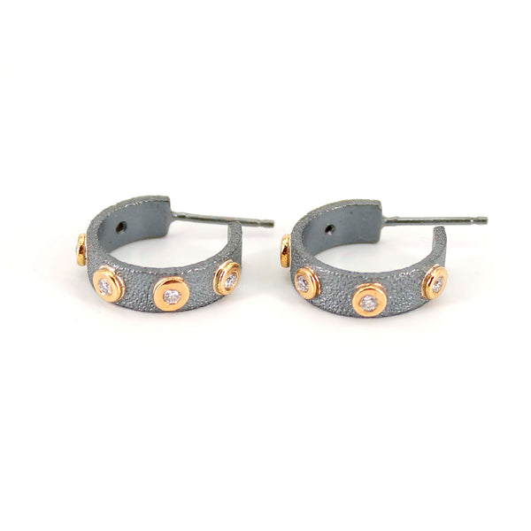 ☆TATIANA☆ Swing ball hoop earrings EC1970 ☆TATIANA☆ Swing ball hoop earrings EC1970 MUSINSA