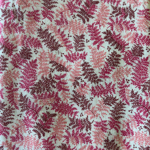 Vintage-Inspired Cotton Fabric: Pink Ferns